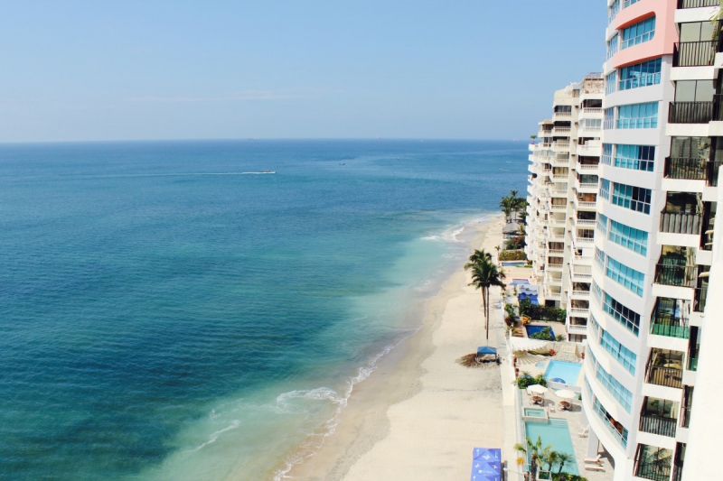 chambre-hote-BELGENTIER-min_beach_ocean_shore_hotel_palm_tree-33726